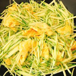 Scrambled Eggs with Pumpkin Sticks recipe