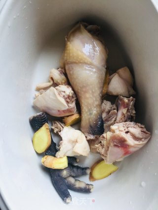 Chicken Soup with Cordyceps Flower and Shiitake Mushroom recipe