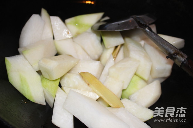 Beef Bone Soup with Roasted Radish recipe