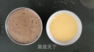Cocoa Strawberry Two-color Ice Cream recipe