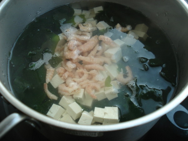 Wakame Tofu Soup recipe