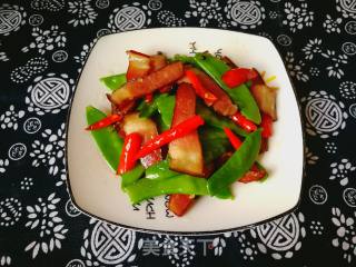 Fried Bacon with Snow Peas recipe