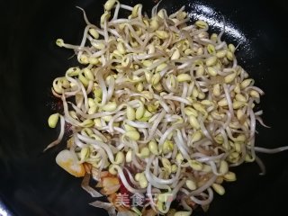 Stir-fried Potato Noodles with Soy Sprouts recipe