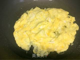 Scrambled Eggs with Cucumber and Enoki Mushroom recipe