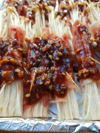 Black Pepper Roasted Beef and Enoki Mushroom Roll recipe