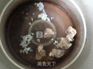 Sauerkraut and Spring Bamboo Shoots Pork Ribs Soup Noodles recipe