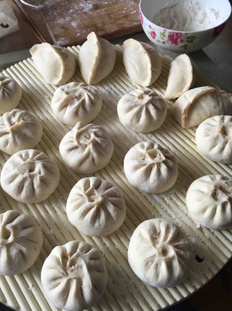 Pork and Fungus Buns recipe