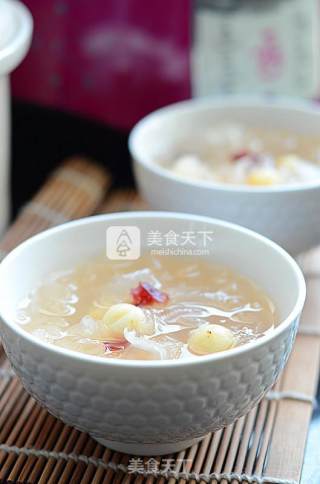 [tonze Microcomputer Water-proof Electric Cooker] Rock Sugar, White Fungus and Lotus Seed Soup recipe