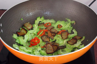 Stir-fried Bitter Gourd with Bacon recipe