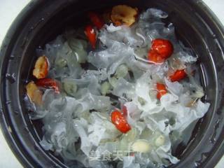 Summer Beauty Dessert---soap Japonica Rice White Fungus Soup recipe