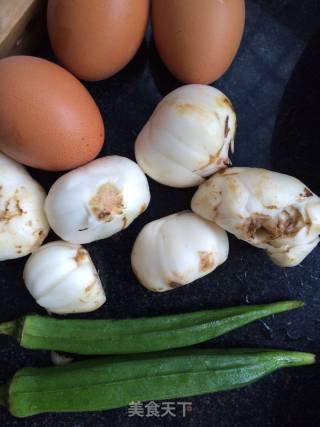 Scrambled Eggs with Lily recipe