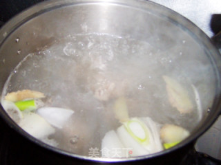 Chinese Wolfberry and Yam Ribs in Clay Pot recipe