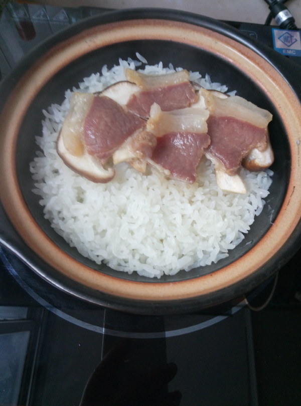 Ham and Mushroom Claypot Rice recipe