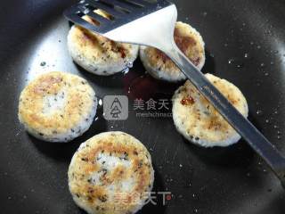 Banana Stuffing Sesame Glutinous Rice Cake recipe