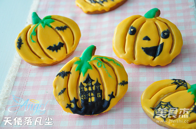 Halloween Icing Pumpkin Cookies recipe