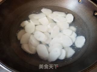 Stir-fried Fungus with Fresh Lily and Yam recipe