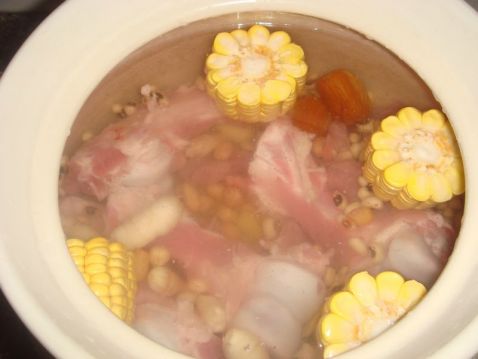 Peanut Eyebrow Bean Bone Soup recipe