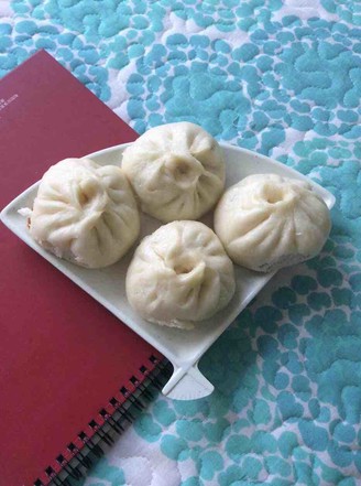 Lamb and Chrysanthemum Buns recipe