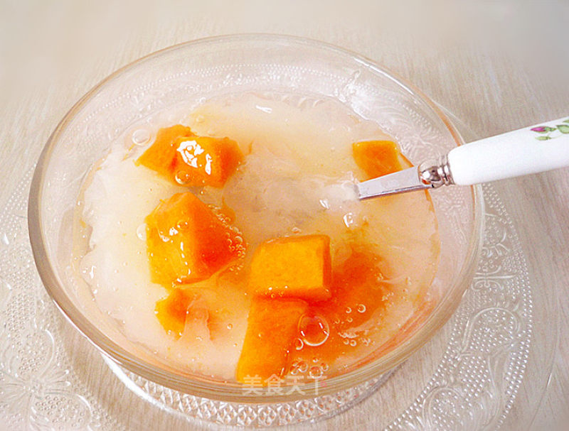 Papaya and Tremella Soup recipe