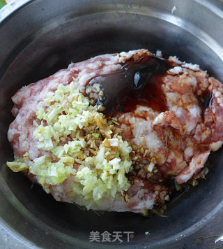 Appetizing Meal-stuffed Red Pepper recipe