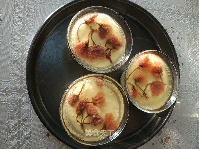 Sakura Yogurt Mousse Cup recipe
