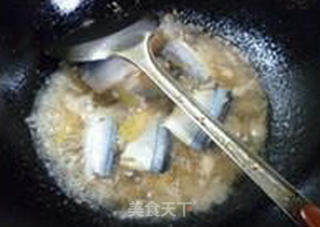 Saury with Bamboo Shoots and Pickled Vegetables recipe