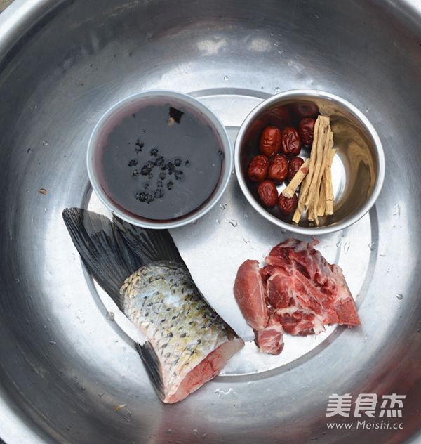 Black Bean Claypot Carp Tail recipe