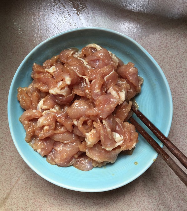 Stir-fried Lean Pork with Spring Bamboo Shoots recipe