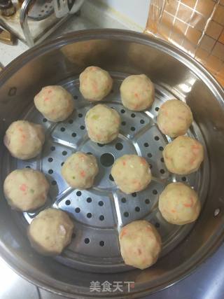 Steamed Potato Meatballs recipe