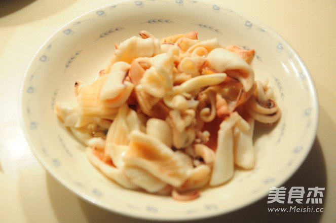 Stir-fried Squid with Leek Moss and Clean Up recipe