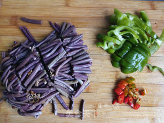 #trust之美# Stir-fried Bracken with Shredded Pork recipe