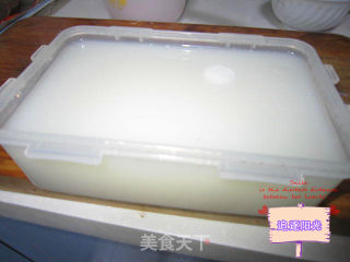 A Beauty Meal Made by A Soymilk Machine-pork Skin Jelly recipe