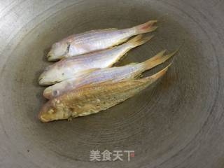 Dry Fried Salted Fish recipe