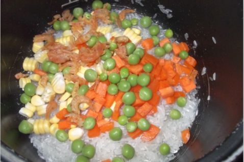 Colorful Braised Rice recipe