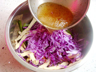 Purple Cabbage Mixed with Fragrant Dried recipe