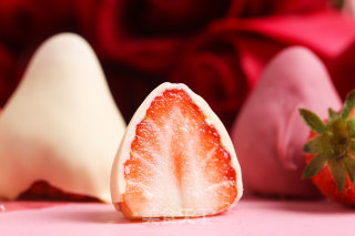 【strawberry Filled Chocolate】 recipe