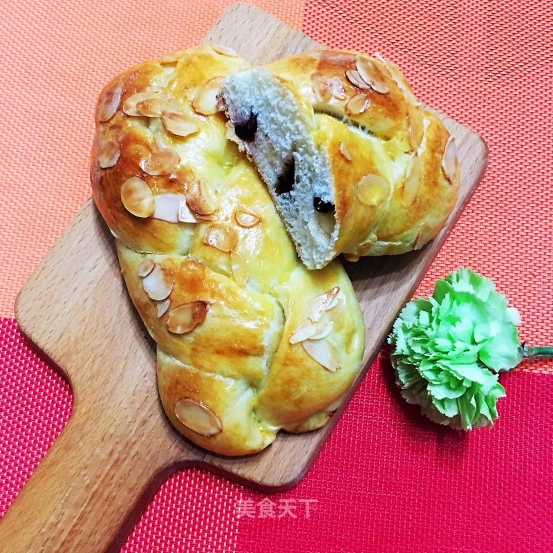 Dried Cranberry Braid Bun recipe