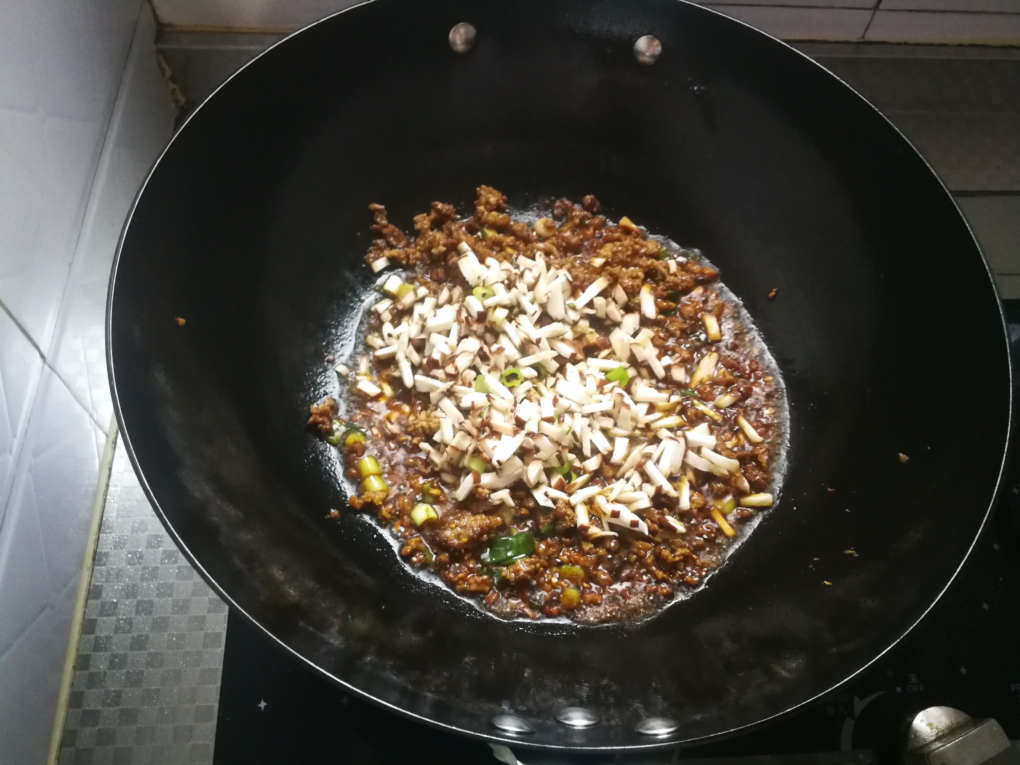 Noodles with Meat Sauce recipe