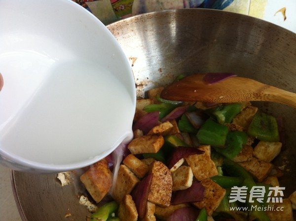 Tofu with Green Peppers and Green Onions recipe