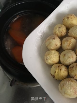 Carrot Corn Chestnut Rib Soup recipe