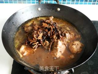 Stewed Hazel Mushroom with Big Bone recipe