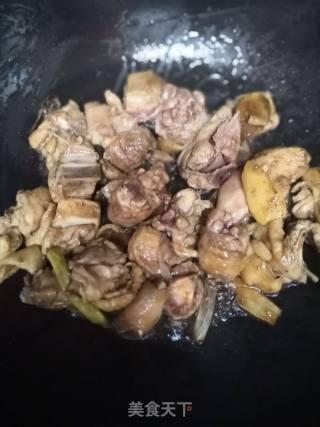 Chicken Stewed with Mushrooms recipe