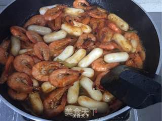 Stir-fried Rice Cake with Shrimp in Tomato Sauce recipe