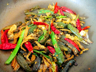 Stir-fried Tripe with Physalis and Spicy Sauce recipe