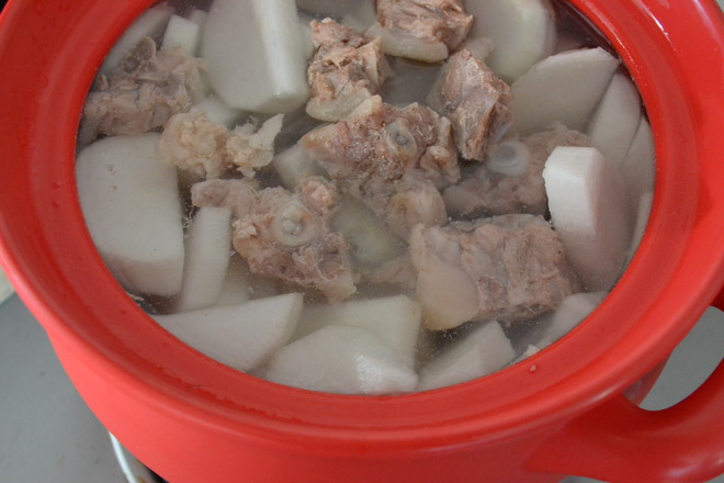 Radish Pork Bone Soup recipe