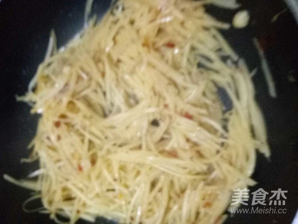 Hot and Sour Potato Shreds recipe