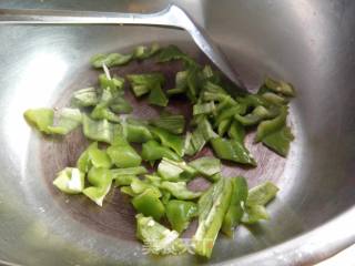 Scrambled Eggs with Green Peppers recipe