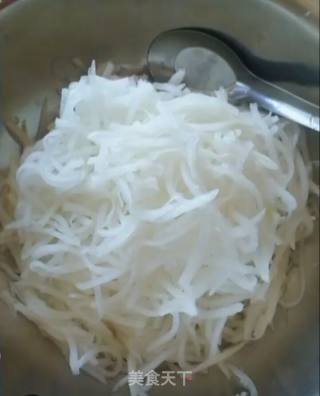 #萝卜#how to Make Sweet and Sour Shredded White Radish recipe