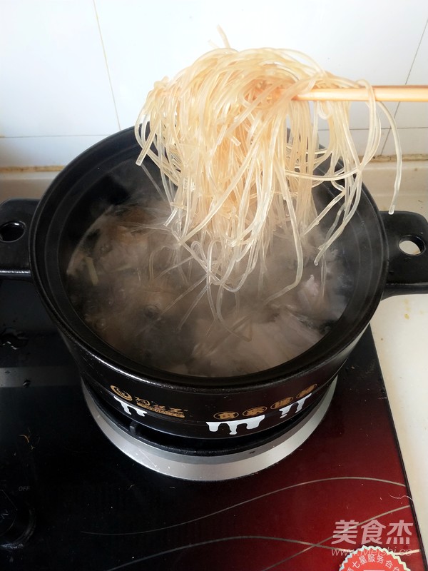 Sauerkraut Stewed White Meat recipe