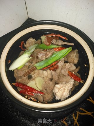 Beef Casserole Stewed with Radish recipe